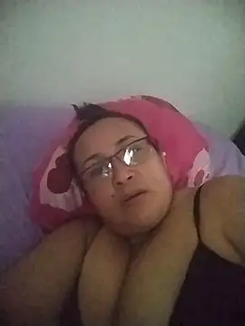 Nini Love  online show from 04-16-26, 08:53