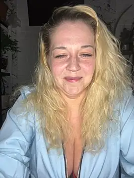 JenniferCarmen online show from 03-31-26, 02:08