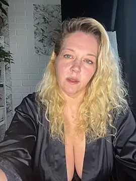 JenniferCarmen online show from 05-21-26, 02:20