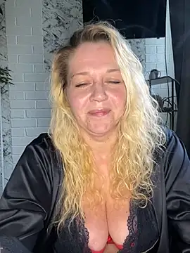 JenniferCarmen online show from 05-22-26, 11:52