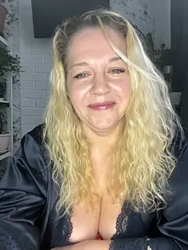 JenniferCarmen online show from 03-13-26, 02:27