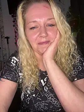 JenniferCarmen online show from 02-20-26, 03:36