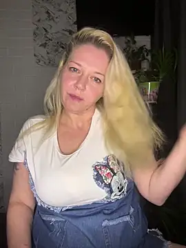 JenniferCarmen online show from 01-31-26, 09:46