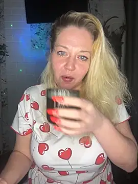 JenniferCarmen online show from 04-15-26, 07:18