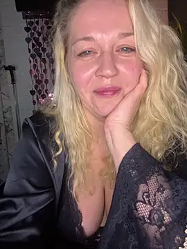 JenniferCarmen online show from 02-17-26, 03:20