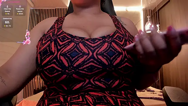 Snapshot of Lyra_Black_ chatting on 01-12-26, 02:02 Lyra Black online show from 01-12-26, 02:02