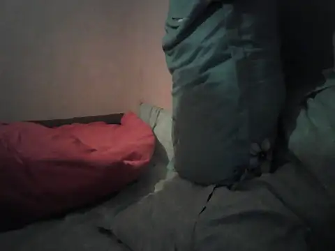 Hon3ySlim online show from 12-15-25, 06:52
