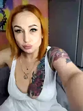 Snapshot of Very_sly_fox chatting on 04-22-26, 04:36 Very sly fox online show from 04-22-26, 04:36