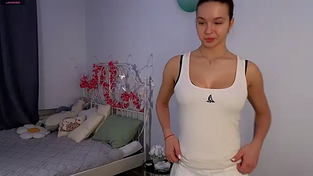 springloveee online show from 02-16-26, 06:50