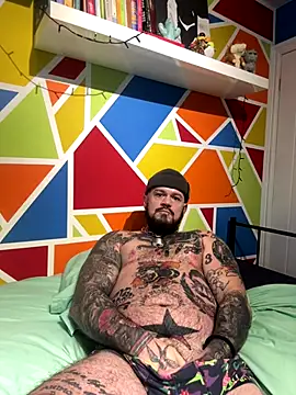 trans man and his dom online show from 12-17-25, 02:11