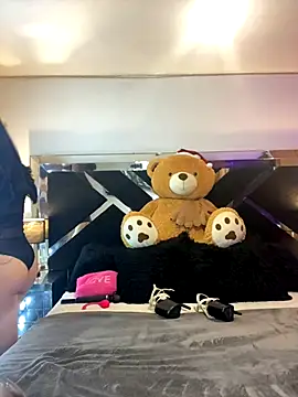 Moon Magic666 online show from 12-20-25, 06:22