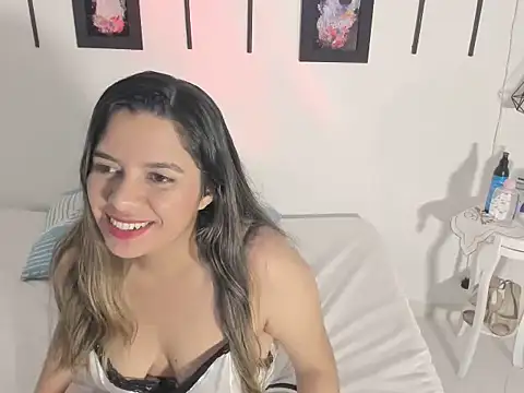 Carolina lX online show from 12-21-25, 03:19