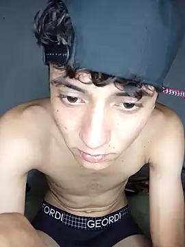 maikel23grande online show from 12-22-25, 06:52