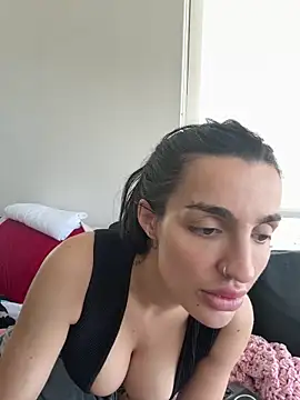 Lexiiskyyxo online show from 05-17-26, 09:04