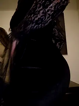 BustyVampyre online show from 12-17-25, 11:54