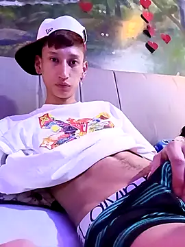 Snapshot of Disey888 chatting on 02-22-26, 06:05 Disey888 online show from 02-22-26, 06:05