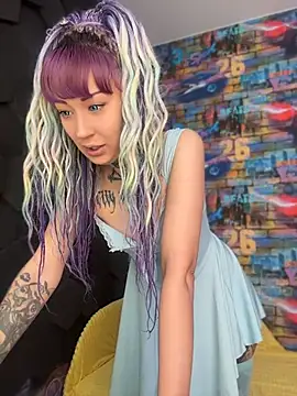 Tattoo  Moon online show from 06-06-26, 01:22