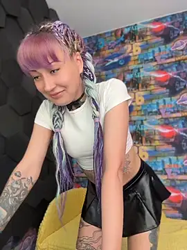 Tattoo  Moon online show from 05-18-26, 12:55