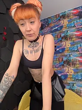 Tattoo  Moon online show from 03-25-26, 12:33