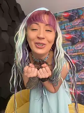 Tattoo  Moon online show from 05-08-26, 10:57