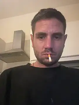 Snapshot of ludooo899 chatting on 03-01-26, 04:34 ludooo899 online show from 03-01-26, 04:34