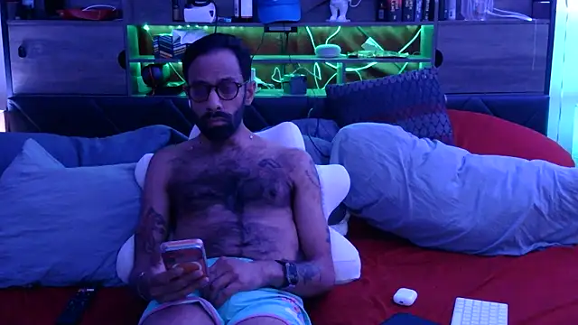 LilBrownPKB online show from 12-21-25, 01:35