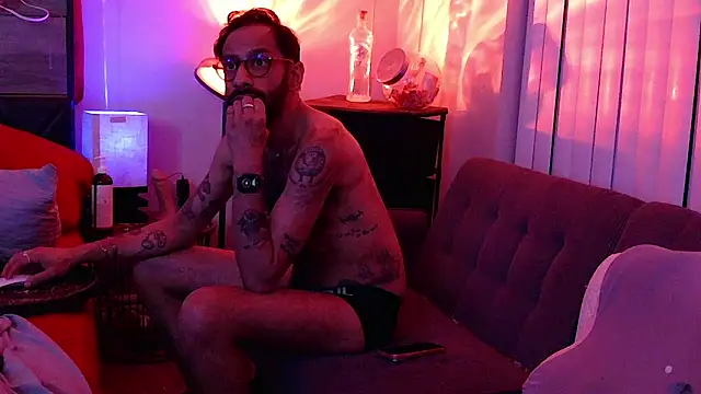 LilBrownPKB online show from 12-23-25, 05:51