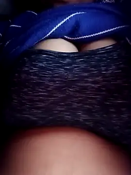 pihuu1313 online show from 02-11-26, 11:37