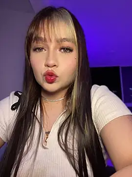 Daniela ruizz online show from 05-11-26, 12:34