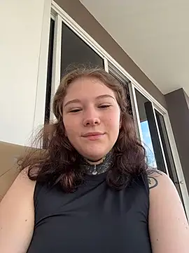 FionaMurr online show from 12-14-25, 02:07