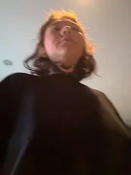 FionaMurr online show from 12-17-25, 02:05