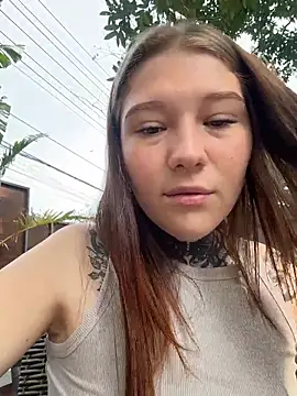 Snapshot of FionaMurr chatting on 02-11-26, 03:50 FionaMurr online show from 02-11-26, 03:50