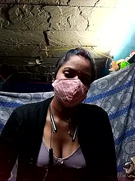 Snapshot of Poonam8080 chatting on 12-22-25, 01:22 Poonam8080 online show from 12-22-25, 01:22