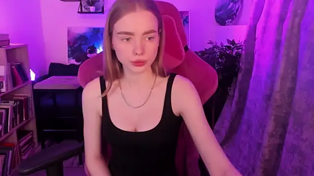 BellaHaadiid online show from 01-11-26, 12:01