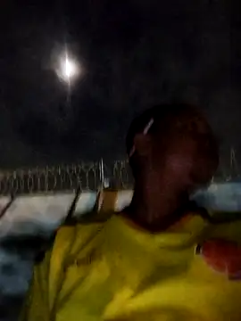 Snapshot of Andreskelly chatting on 02-25-26, 12:44 Andreskelly online show from 02-25-26, 12:44