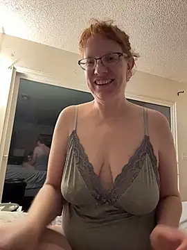 Lenaravenswood online show from 12-14-25, 05:24