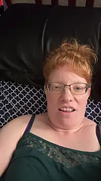 Lenaravenswood online show from 12-19-25, 06:05