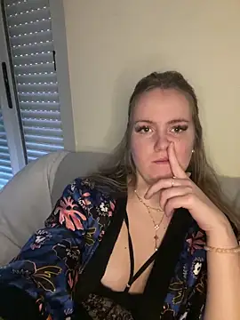 Snapshot of Vikml166 chatting on 02-28-26, 08:58 Vikml166 online show from 02-28-26, 08:58