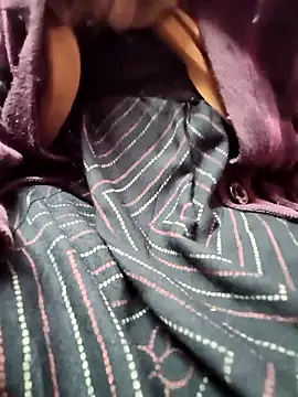 Snapshot of Ecyol chatting on 01-07-26, 02:11 Ecyol online show from 01-07-26, 02:11