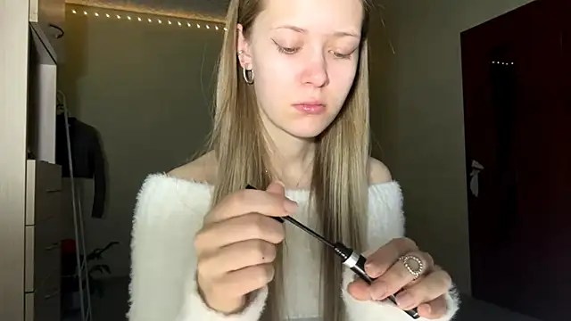 ZaidaSchwarten online show from 01-12-26, 06:09