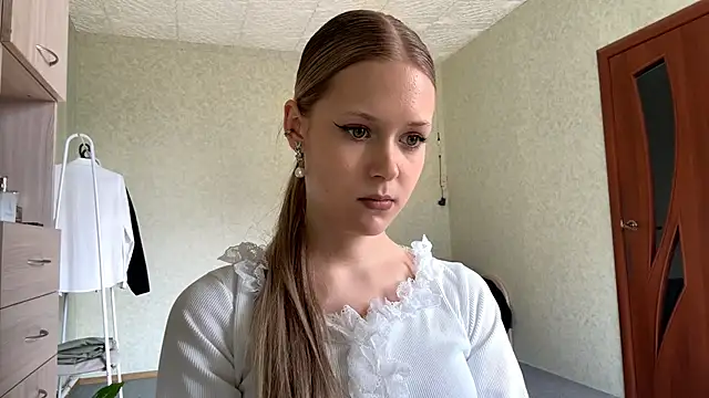 ZaidaSchwarten online show from 03-11-26, 11:37