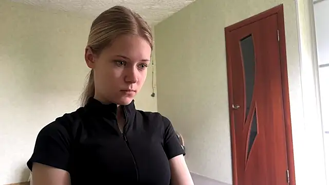 ZaidaSchwarten online show from 05-22-26, 05:27
