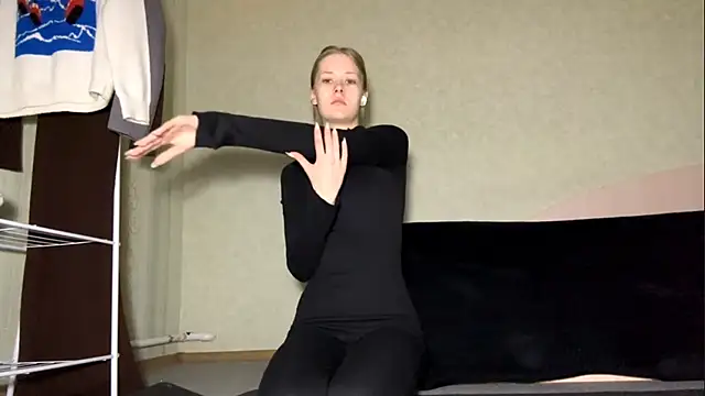 ZaidaSchwarten online show from 02-13-26, 05:40