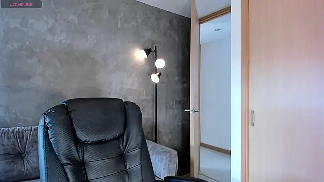 ValerieAustin online show from 04-14-26, 02:33