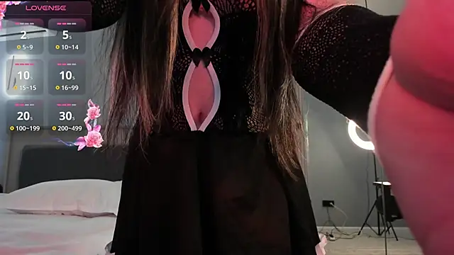 lovelymikky online show from 02-06-26, 03:24