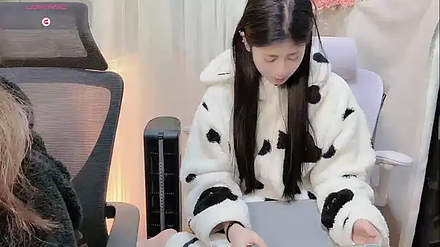 Yvonne-07 online show from 01-09-26, 03:08