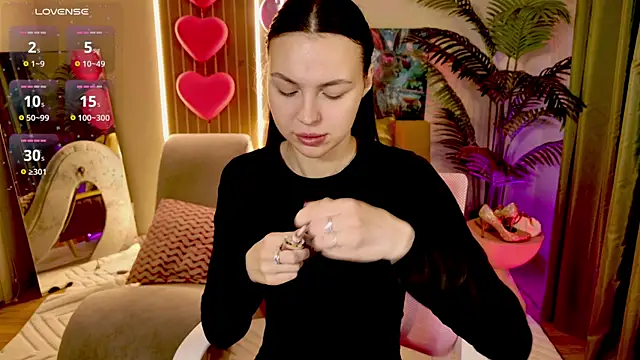 MaxinCarroll online show from 04-02-26, 05:36