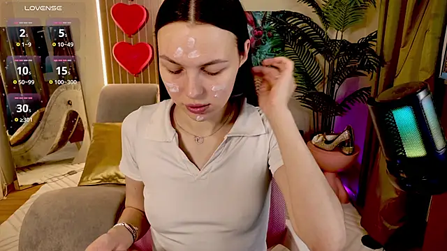 MaxinCarroll online show from 04-10-26, 10:11