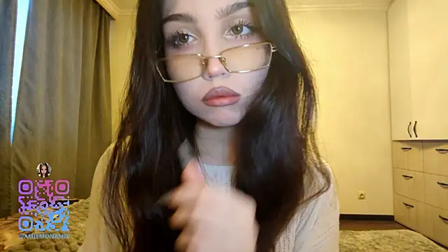 Qwami Amie online show from 02-13-26, 04:45