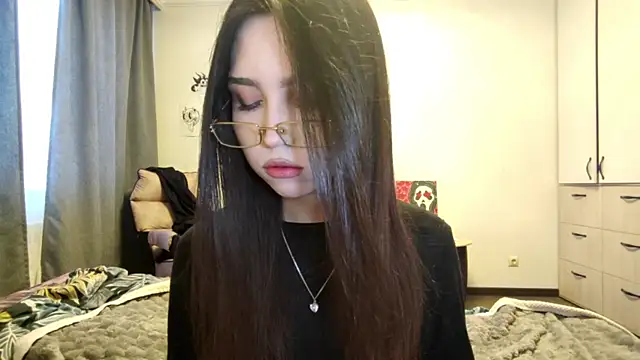 Qwami Amie online show from 02-22-26, 08:39